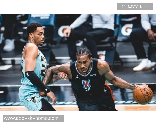 小卡何时能有效防守对手箭头卢指导表示需等他完全恢复健康