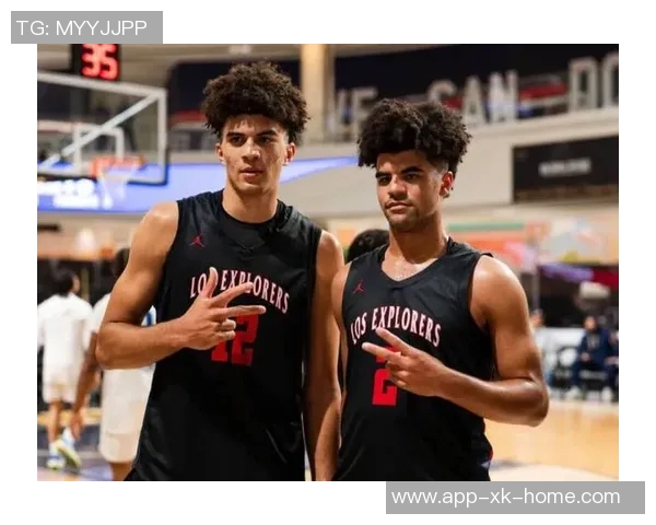 卡梅隆布泽尔高效表现助杜克险胜9助攻4抢断展现全能实力